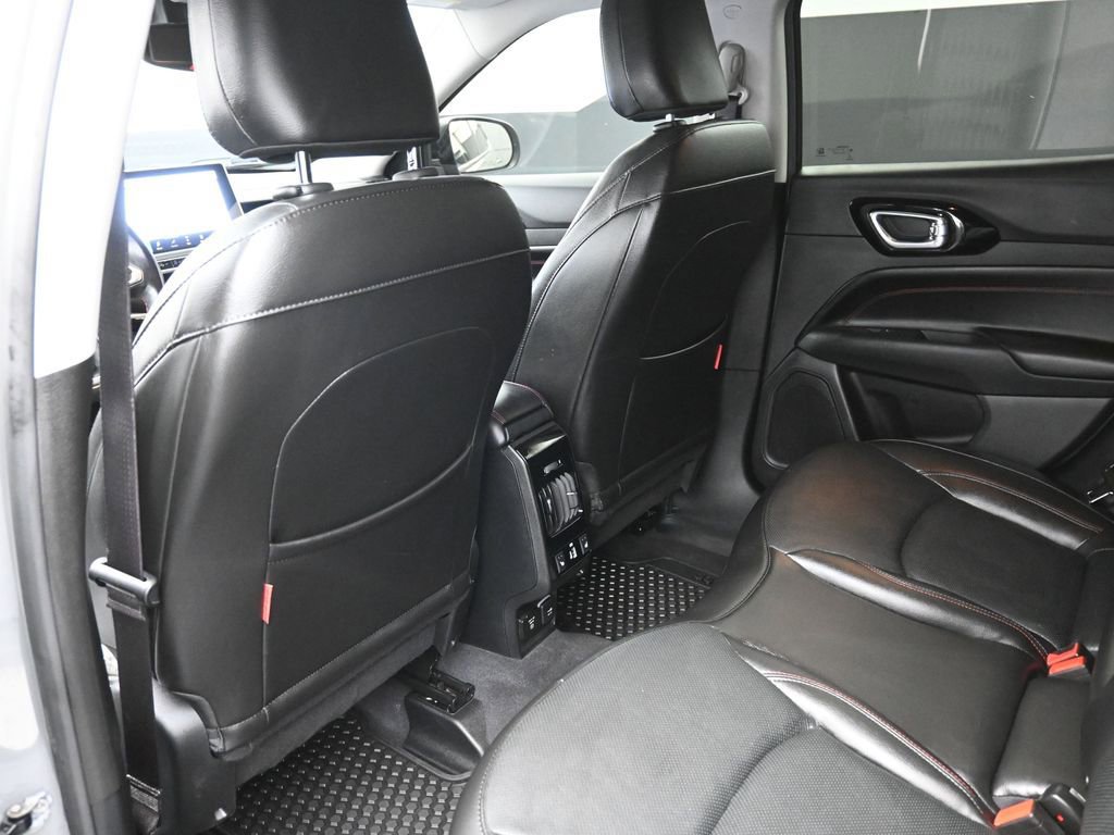 Used 2022 Jeep Compass Trailhawk w/ Trailhawk Elite Group image 25