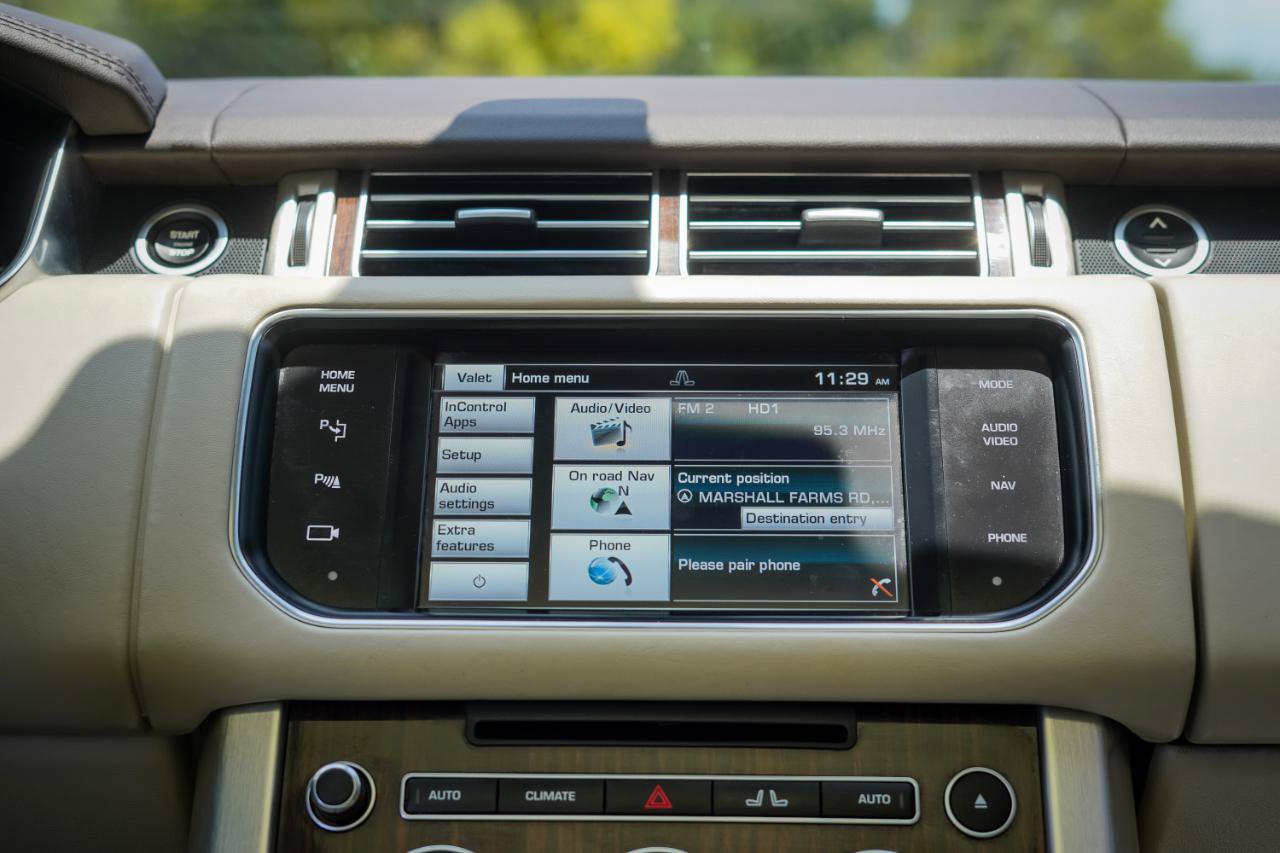 Used 2015 Land Rover Range Rover Supercharged AWD/4WD image 14