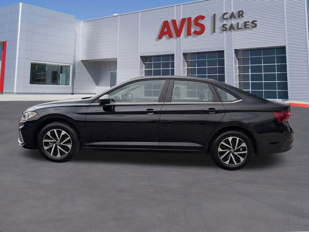 Used 2025 Volkswagen Jetta S image 2