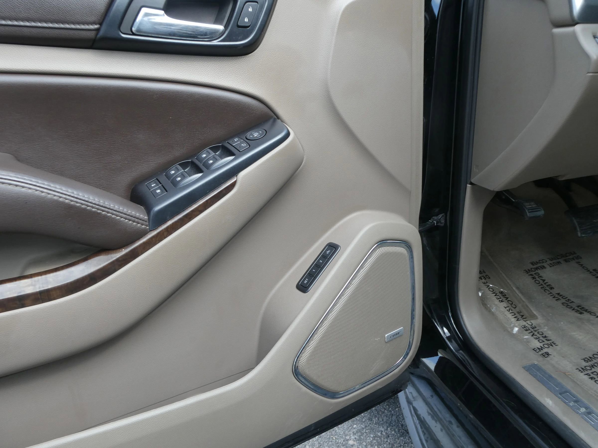 Used 2015 Chevrolet Tahoe LT image 14