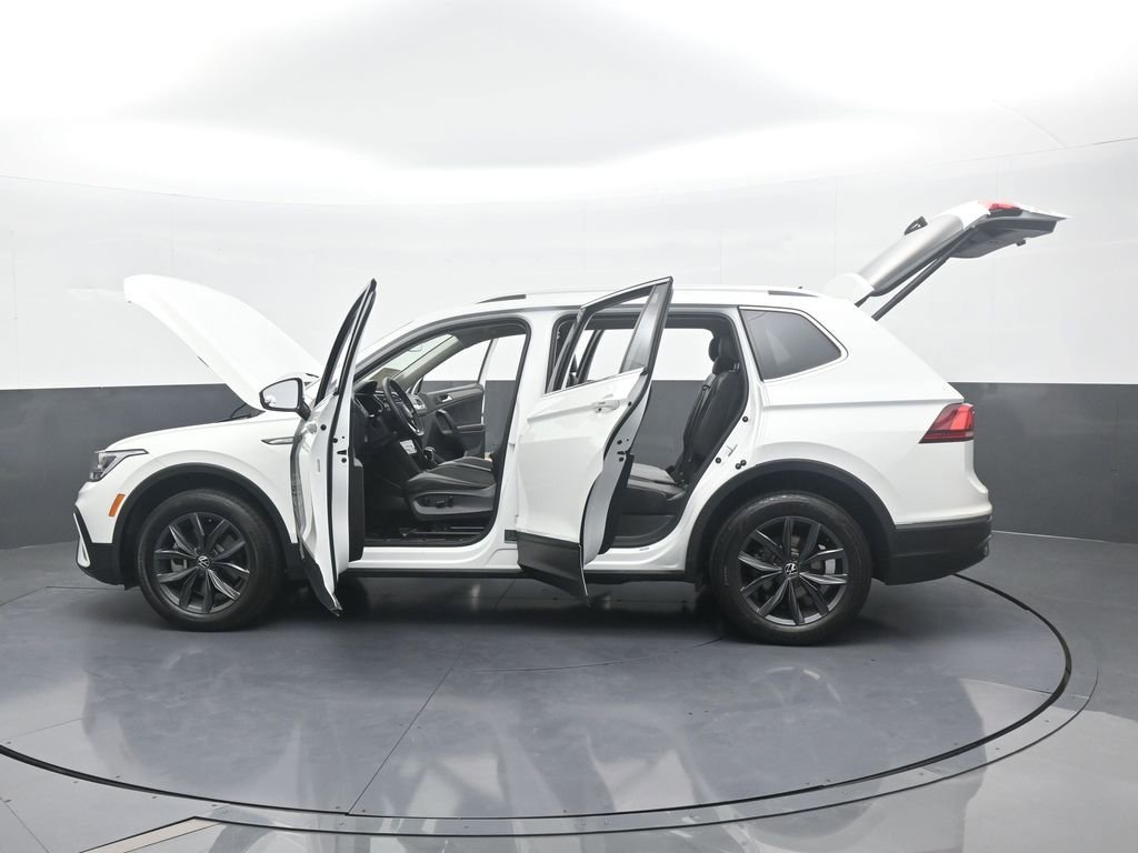 Used 2022 Volkswagen Tiguan SE image 74