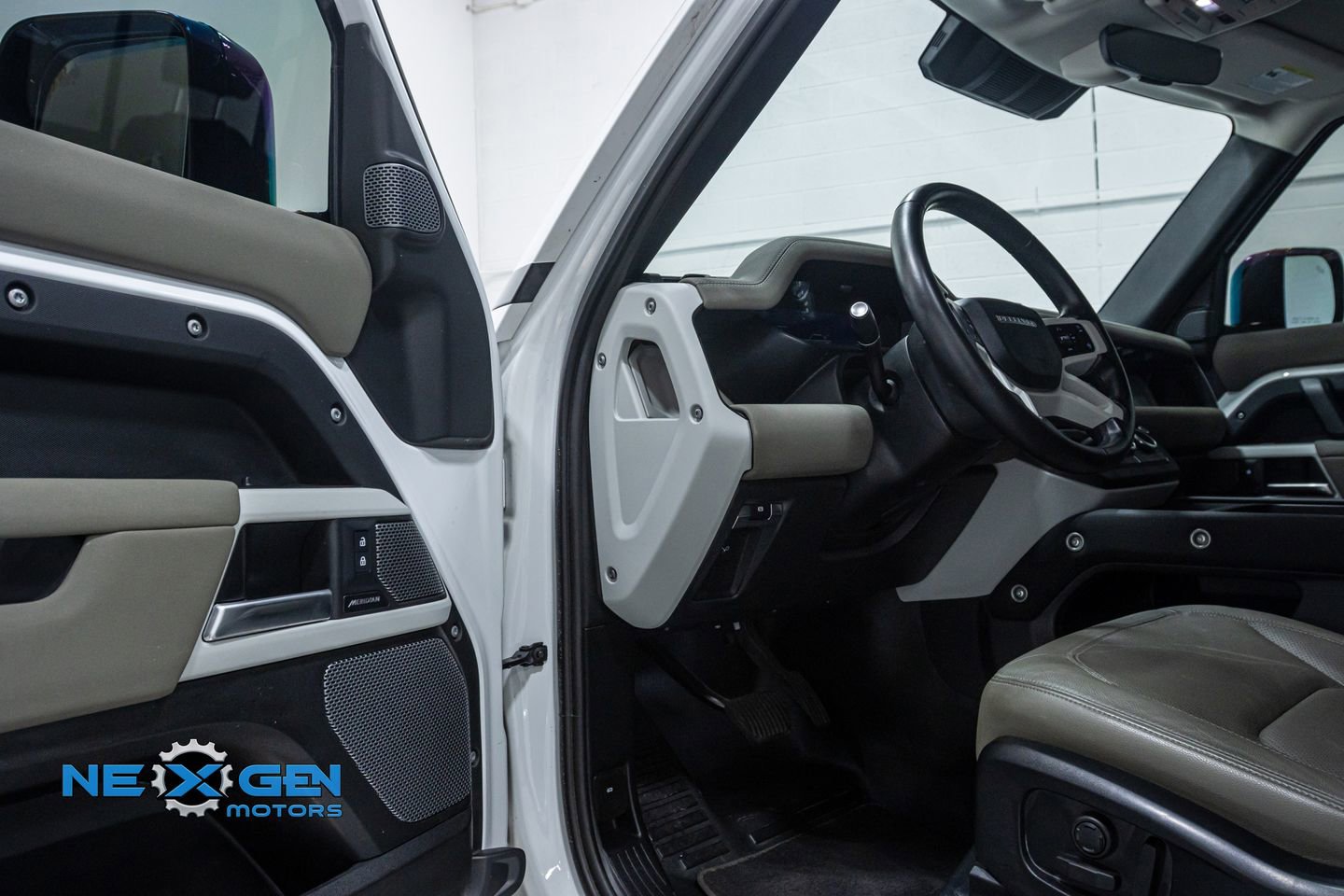 Used 2023 Land Rover Defender 110 S image 10