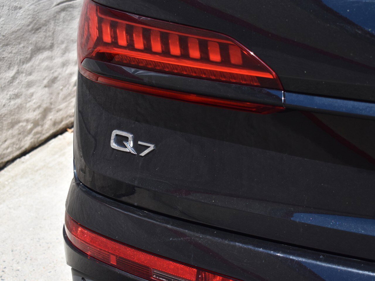 Used 2023 Audi Q7 3.0T Premium Plus w/ Premium Plus Package AWD/4WD image 39