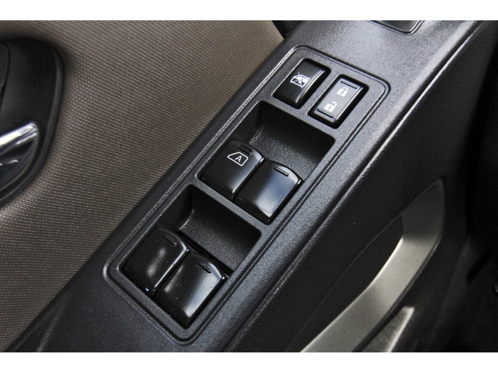 Used 2022 Nissan Frontier SV image 23