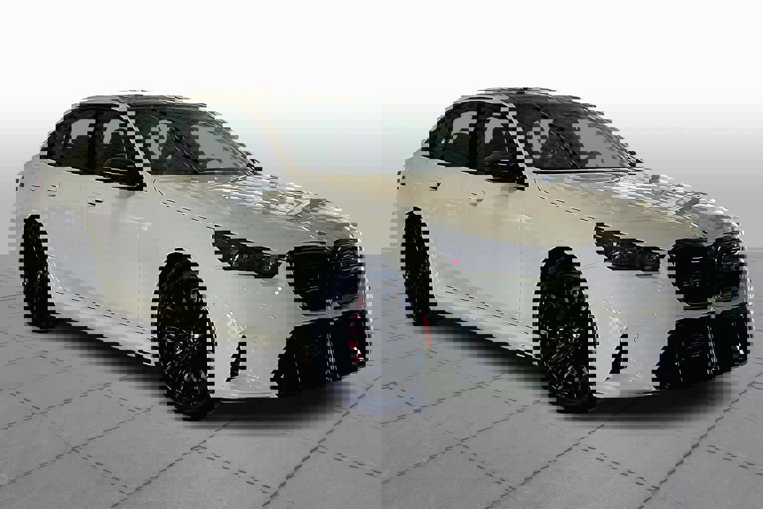 New 2026 BMW M5 w/ Carbon Package image 2