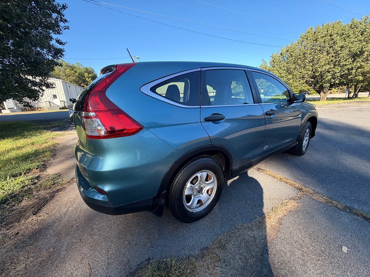 Used 2015 Honda CR-V LX image 6
