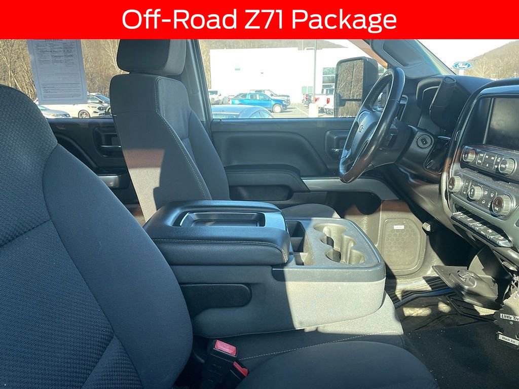 Used 2019 Chevrolet Silverado 2500 LT w/ LT Convenience Package image 10