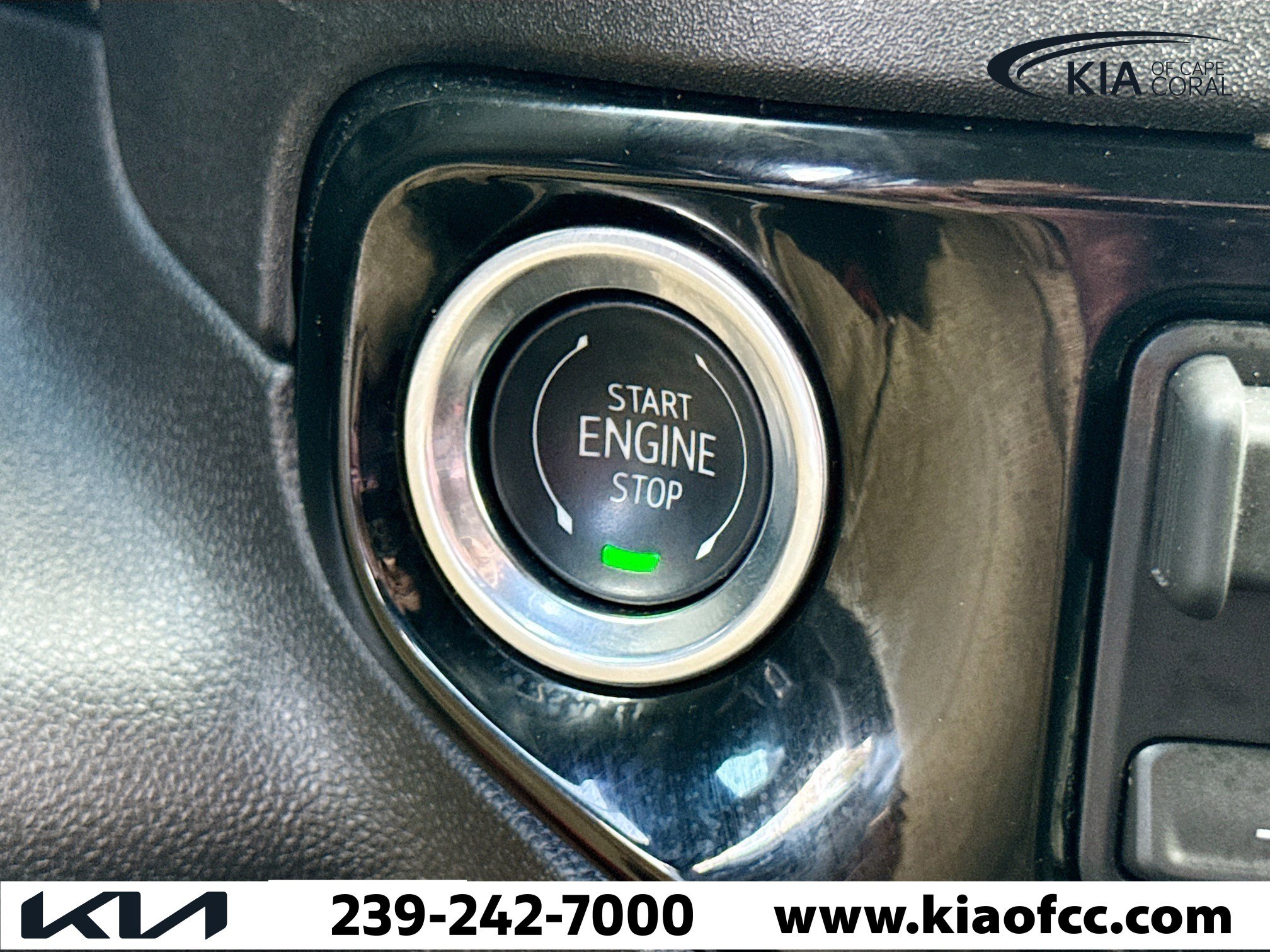 Used 2026 GMC Sierra 1500 SLT AWD/4WD image 31