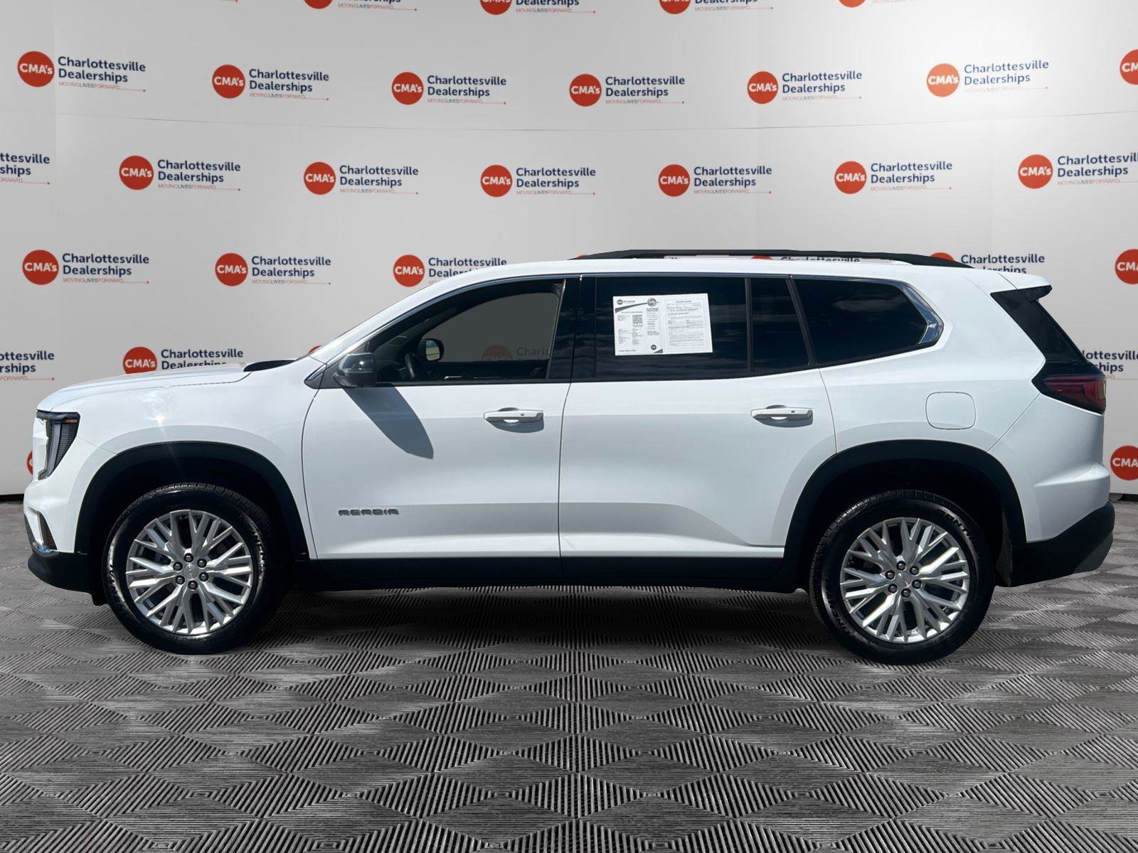 Used 2026 GMC Acadia Elevation w/ Elevation Premium Package AWD/4WD image 2