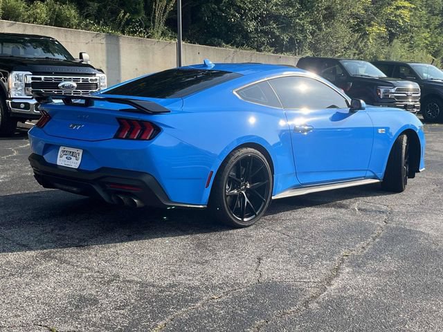 Certified 2025 Ford Mustang GT RWD image 3