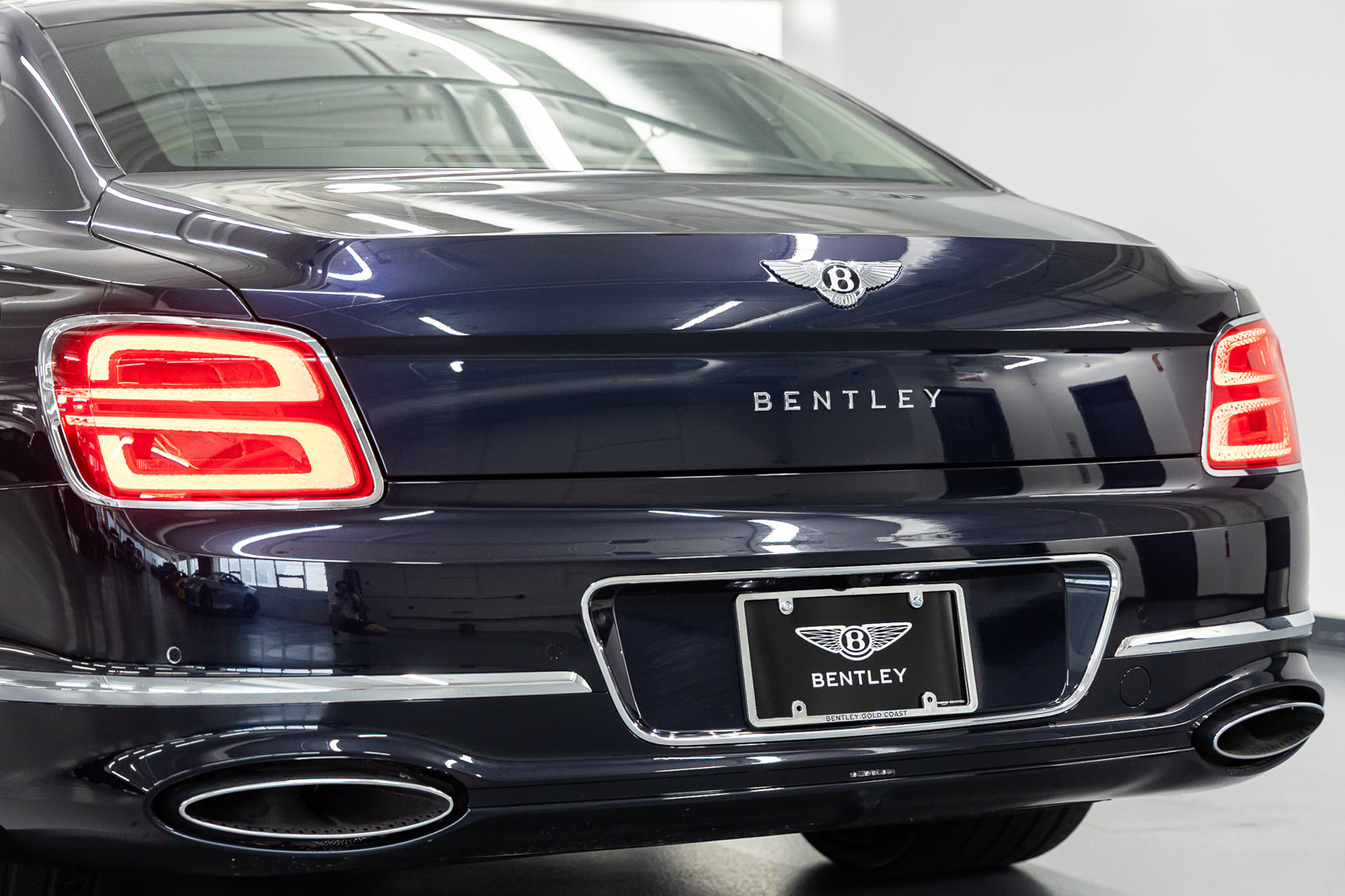 New 2026 Bentley Flying Spur Plug-In Hybrid AWD/4WD image 18