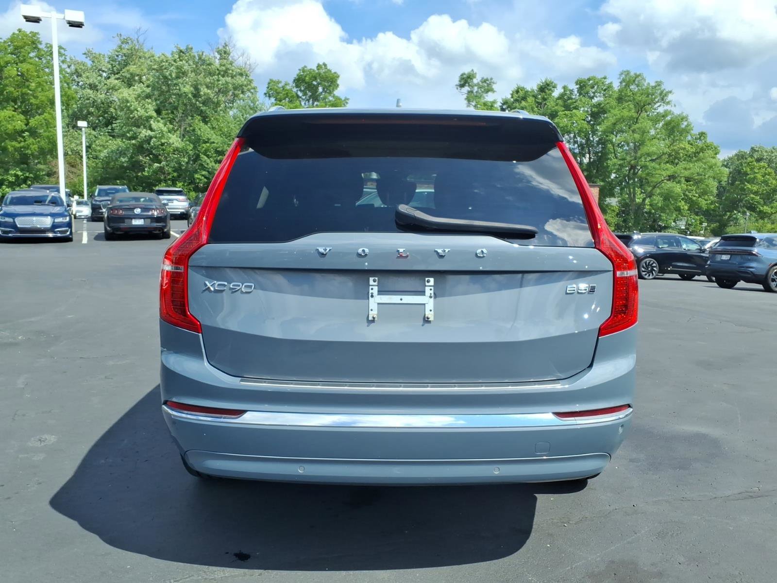 Used 2023 Volvo XC90 B5 Plus w/ Protection Package Premier AWD/4WD image 6