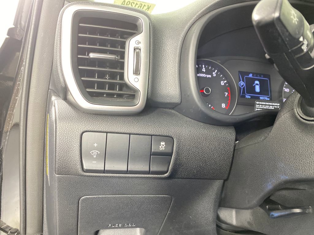 Used 2017 Kia Sportage EX image 12