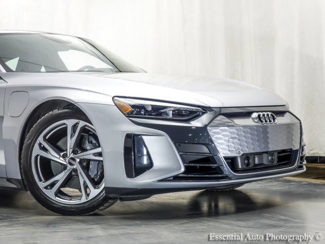 Used 2022 Audi e-tron GT Premium Plus image 2