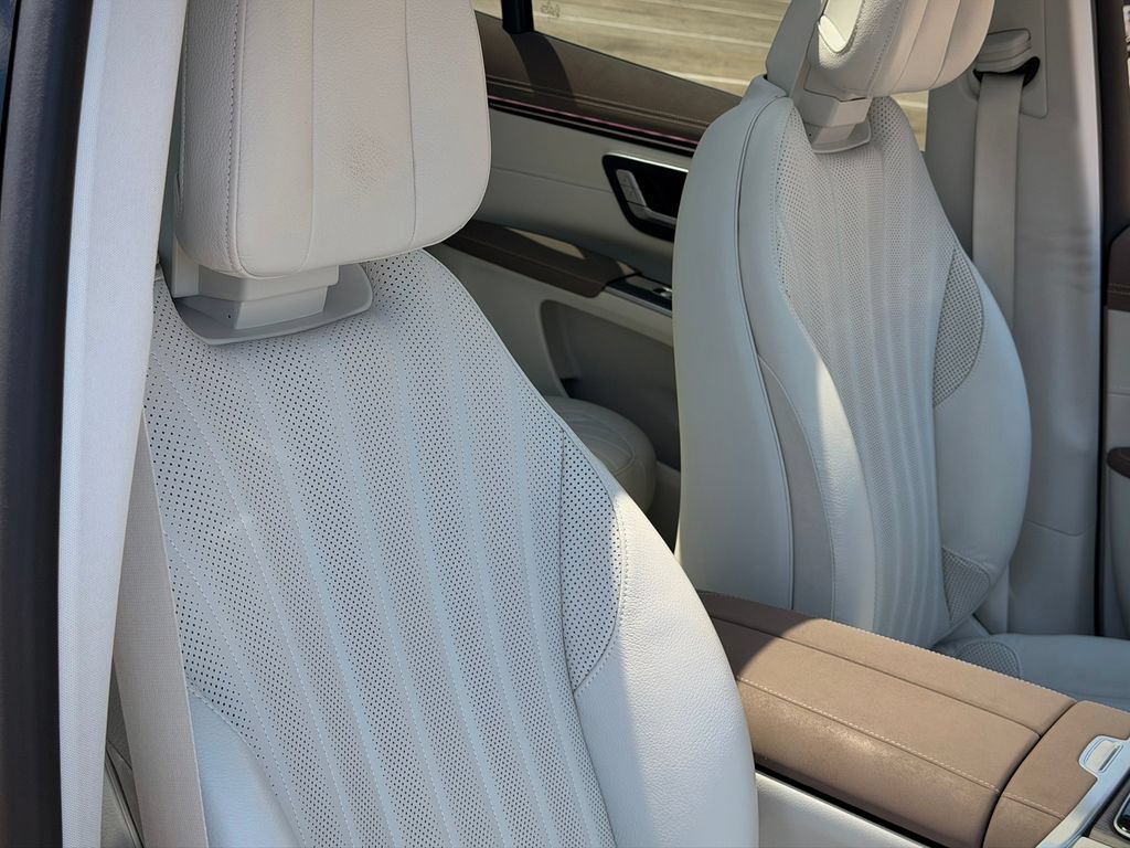 Used 2023 Mercedes-Benz EQS 580 4MATIC SUV image 14