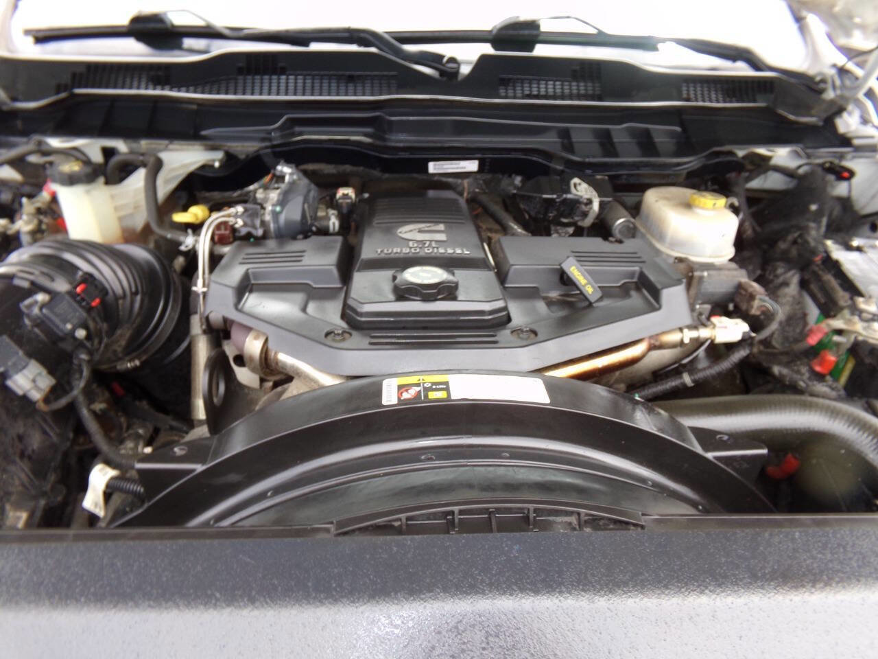 Used 2017 RAM 2500 Tradesman w/ Chrome Appearance Group image 30