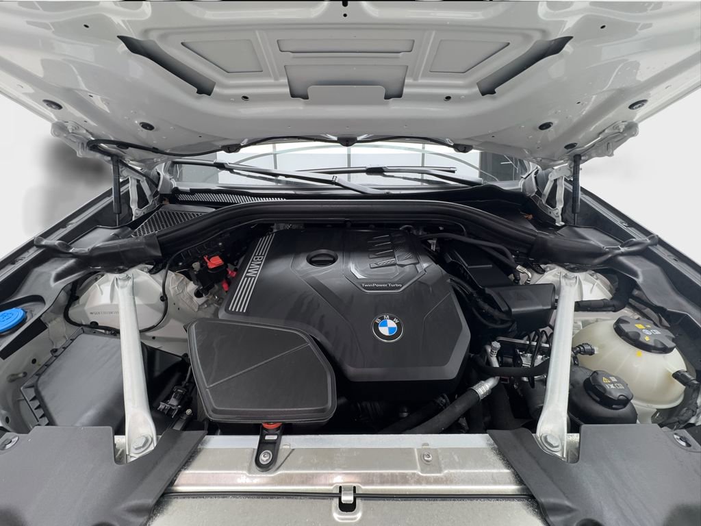Used 2025 BMW X4 xDrive30i image 18