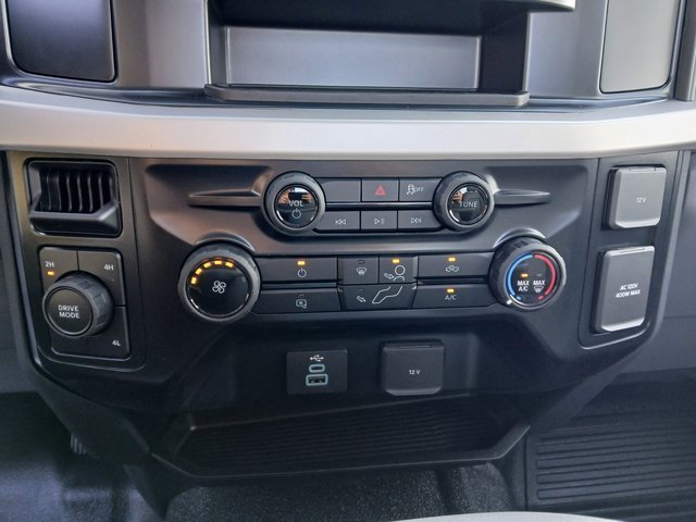 New 2026 Ford F250 XL w/ F-250 >10K GVWR Package image 14