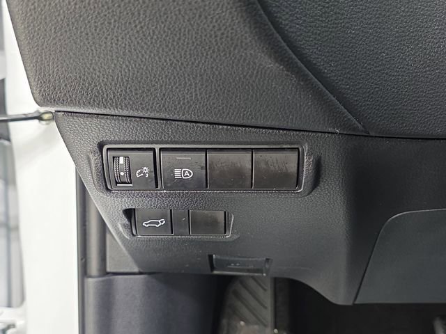 Certified 2023 Toyota Corolla Cross XLE w/ Convenience Package image 23