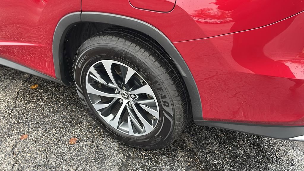 Used 2022 Lexus RX 350L Premium w/ Premium Package image 9