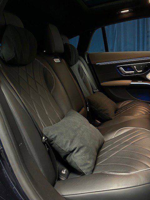 Used 2022 Mercedes-Benz EQS 580 4MATIC Sedan image 14