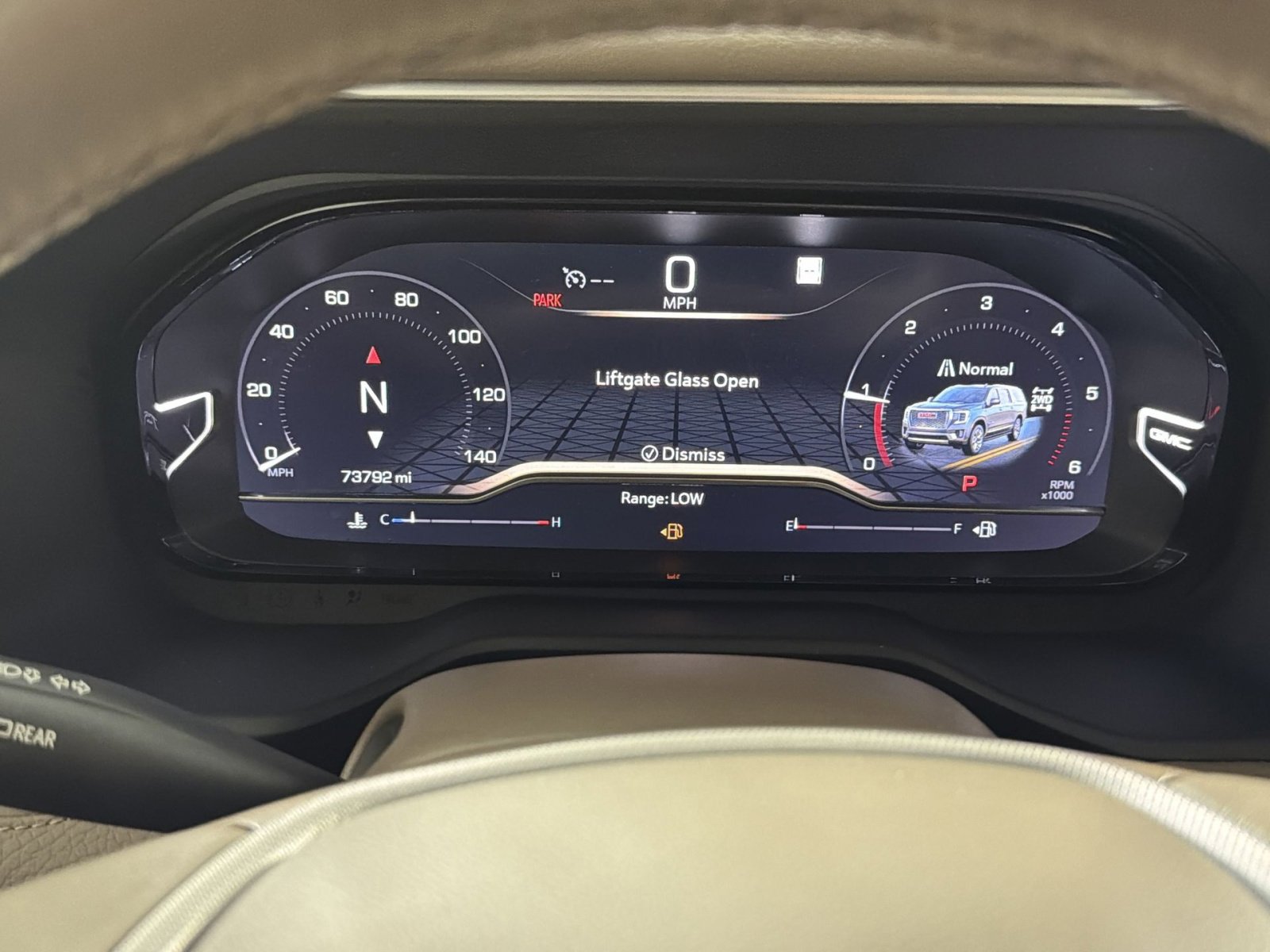 Used 2022 GMC Yukon XL Denali image 17