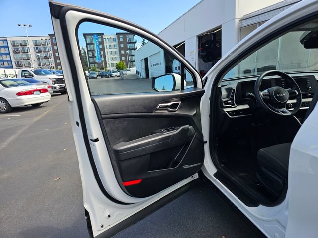 Certified 2023 Kia Sportage LX AWD/4WD image 17