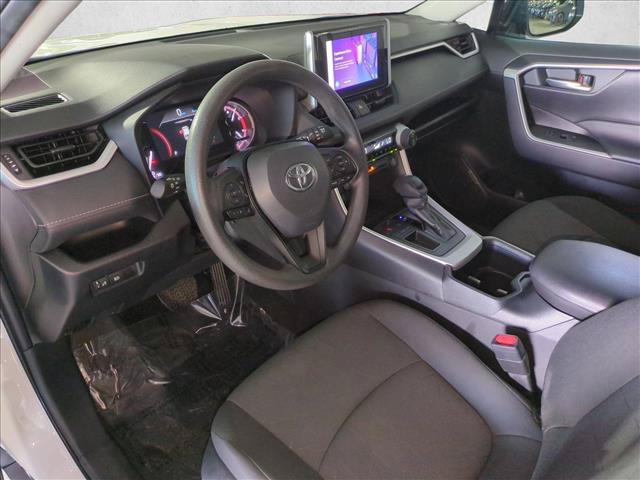 Used 2025 Toyota RAV4 XLE FWD image 10