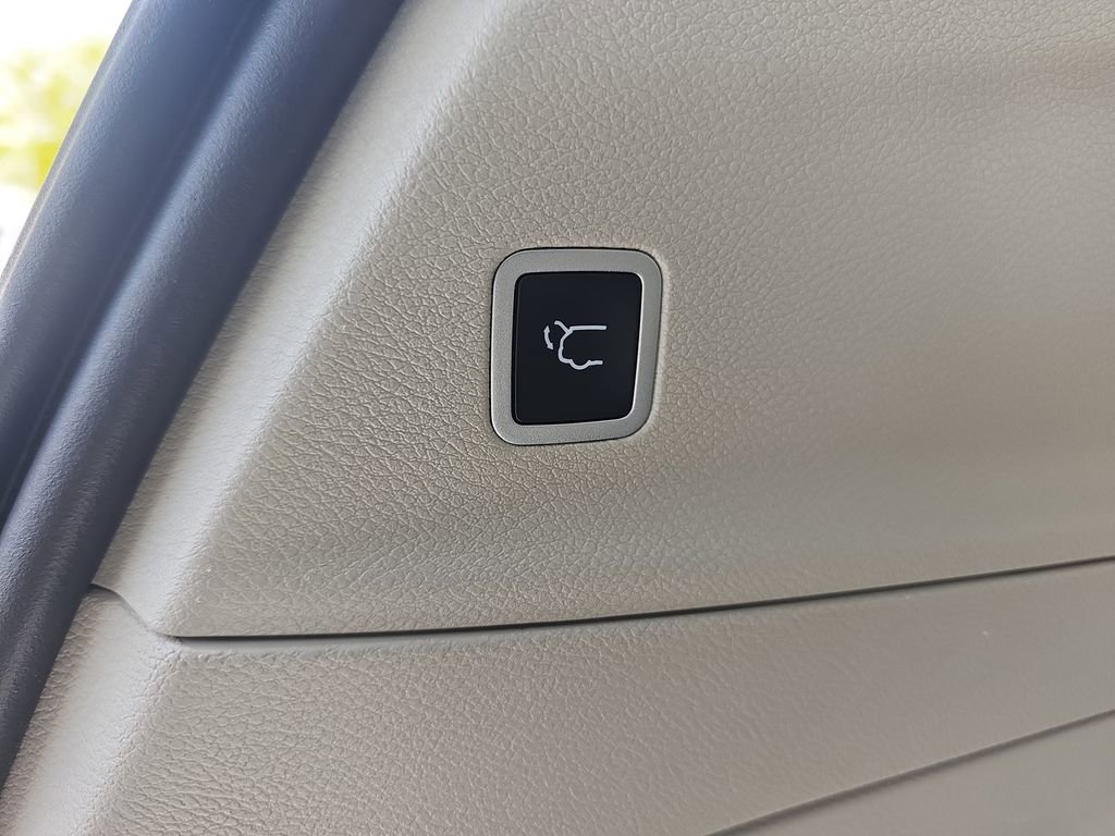 Certified 2022 Chrysler Pacifica Touring-L FWD image 14