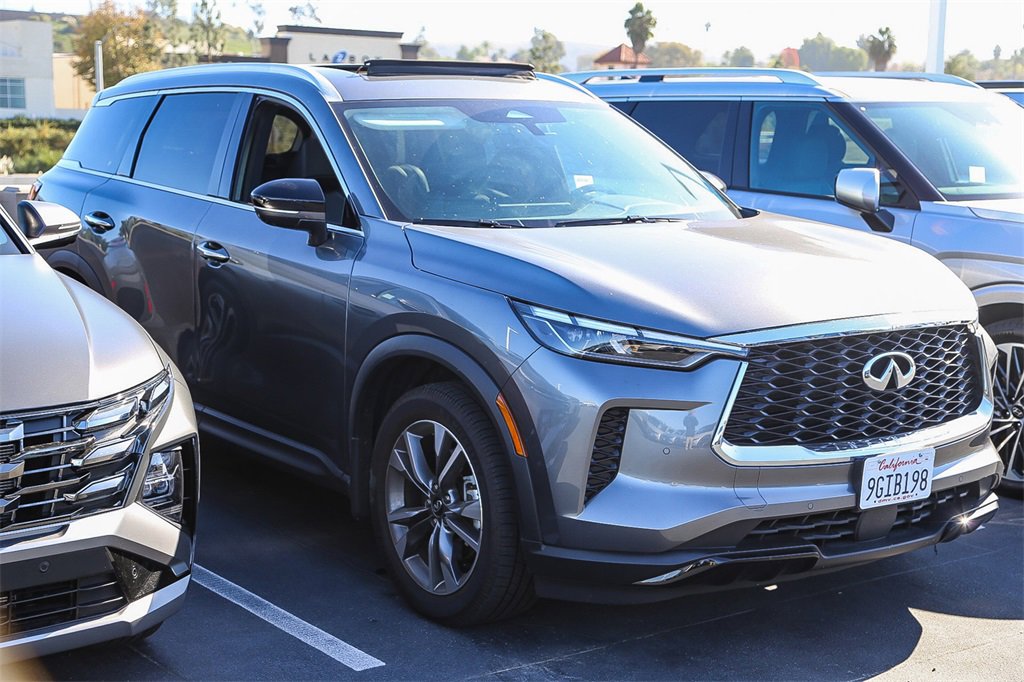 Used 2023 INFINITI QX60 Luxe w/ Cargo Package