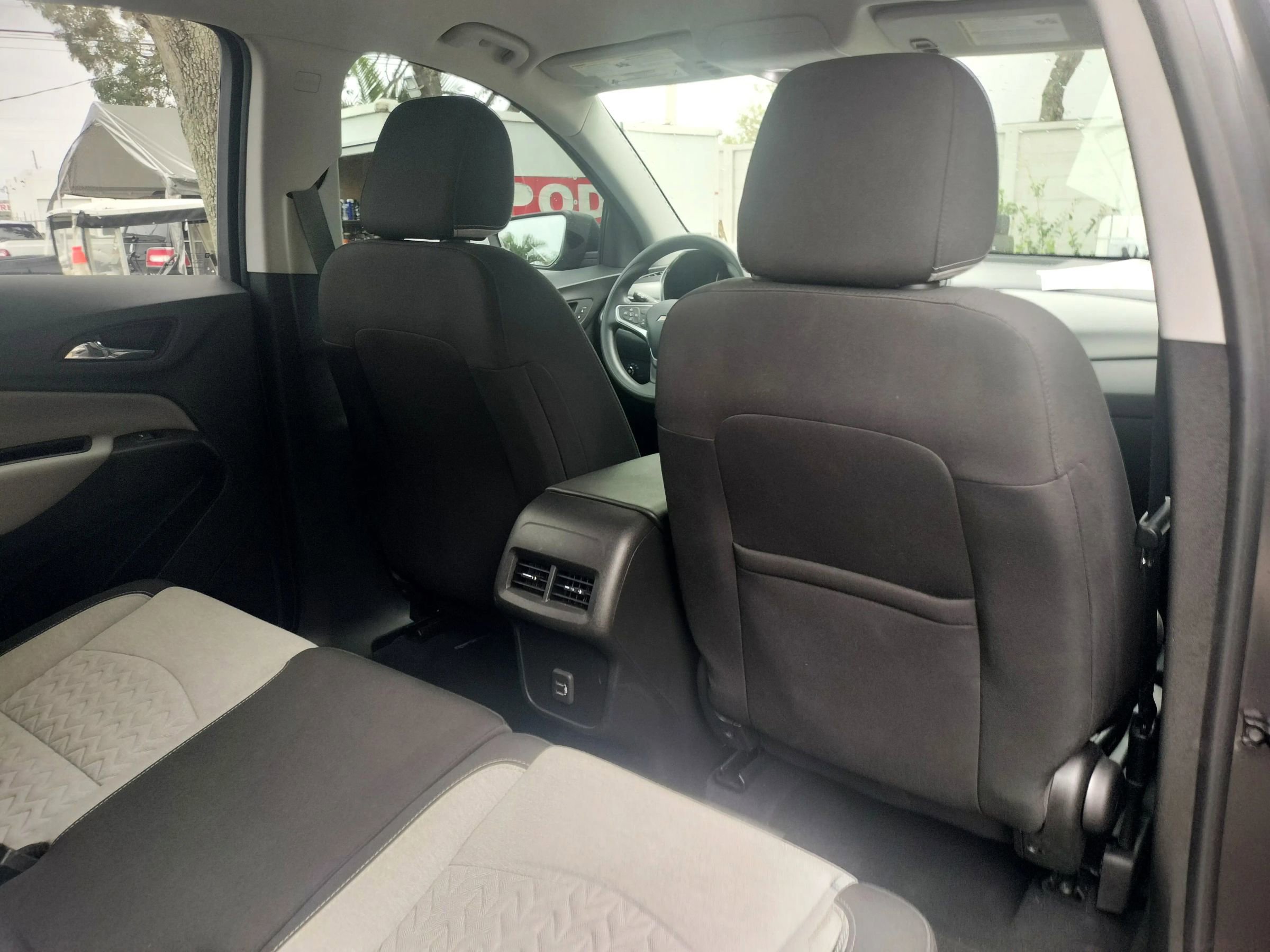 Used 2022 Chevrolet Equinox LS FWD image 24