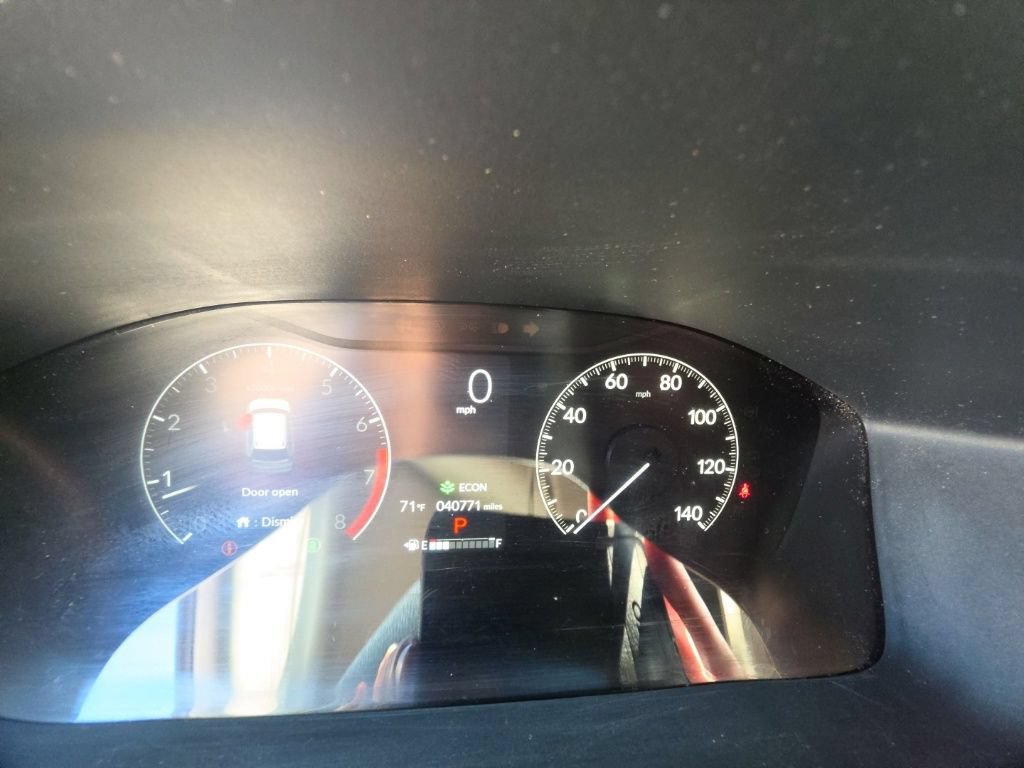 Used 2025 Honda CR-V LX image 13