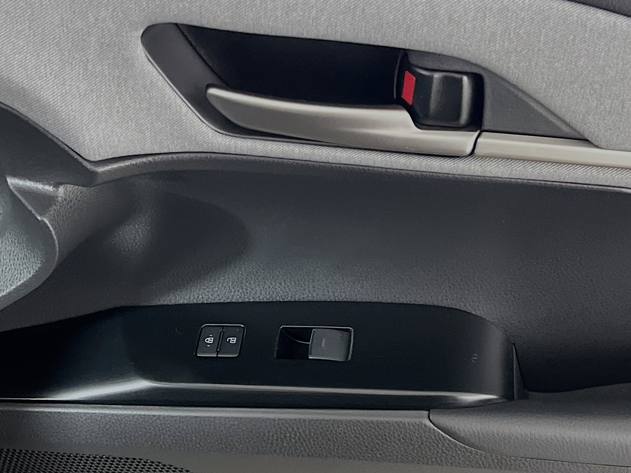 Used 2025 Toyota Camry LE image 32