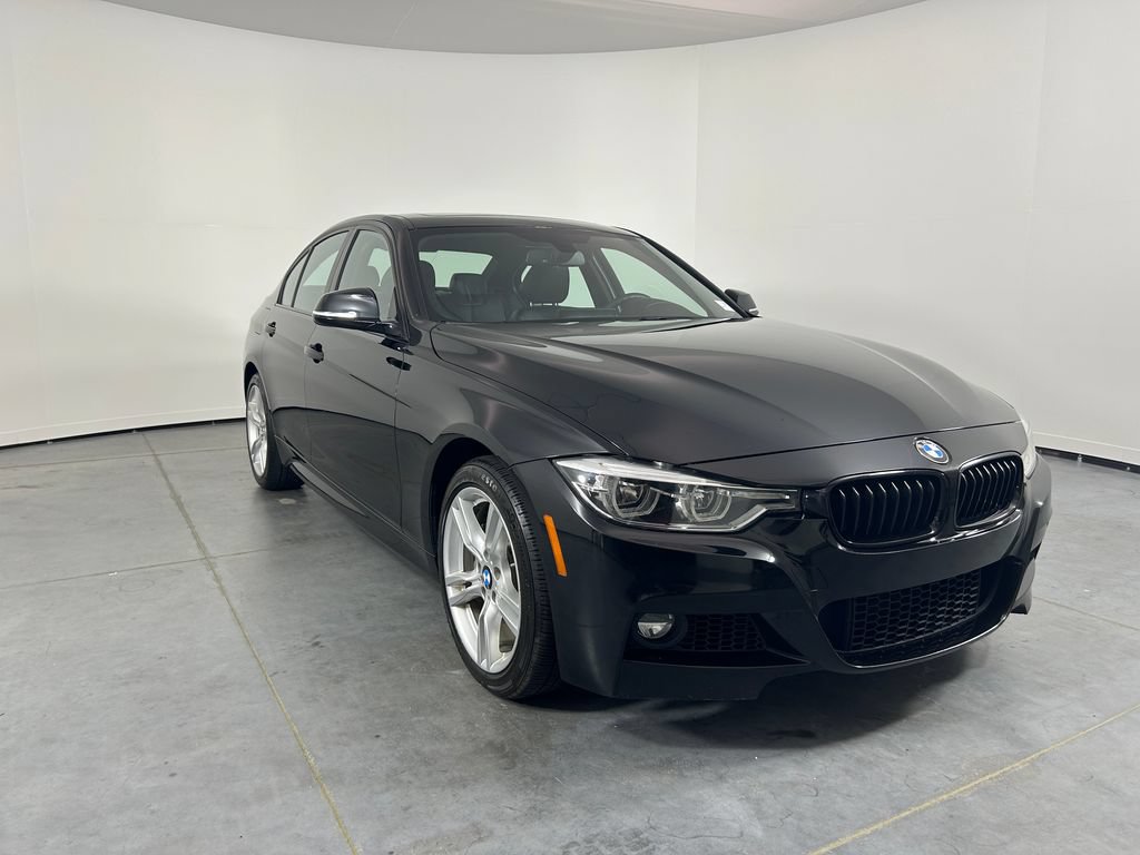 Used 2018 BMW 340i xDrive Sedan w/ Premium Package AWD/4WD image 9