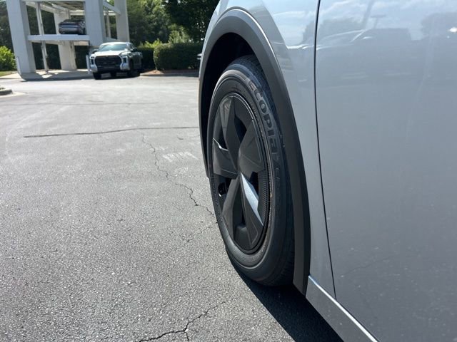 New 2025 Toyota Prius Plug-In Hybrid image 9