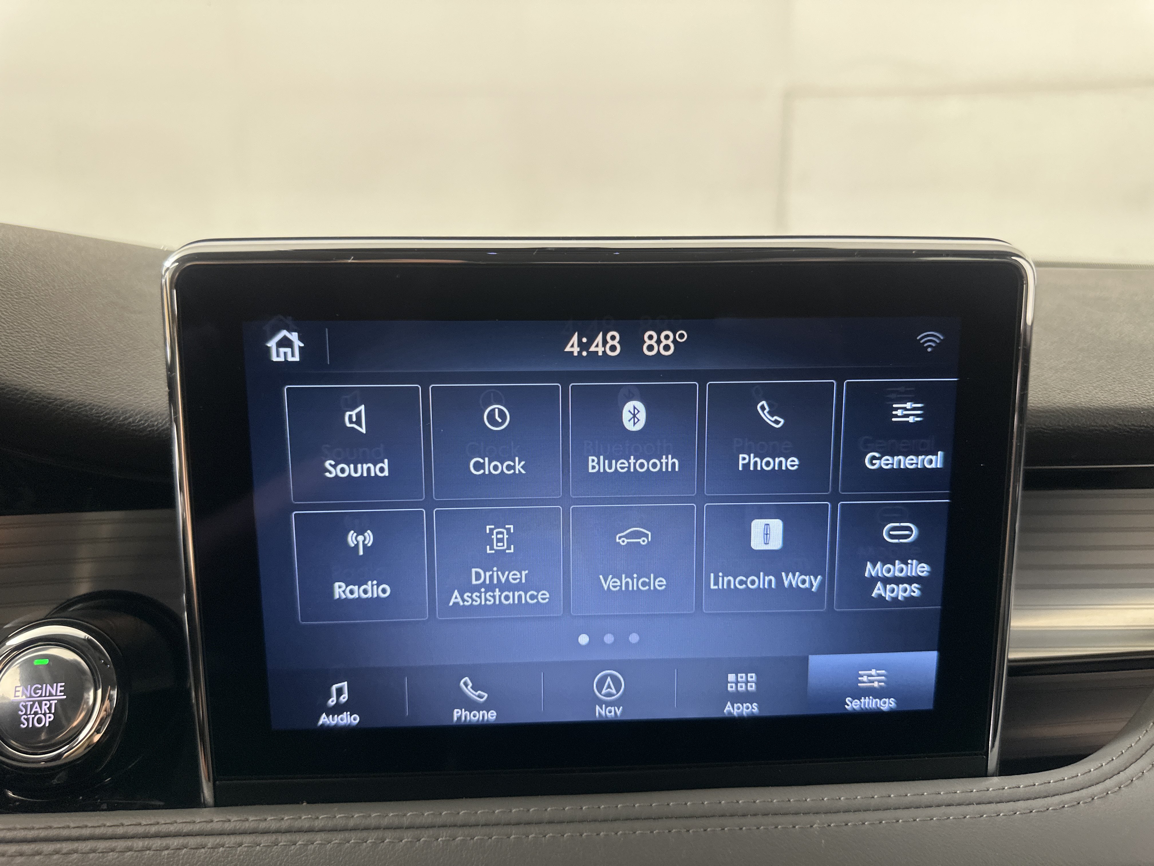 Used 2020 Lincoln Corsair AWD w/ Equipment Group 101A image 18