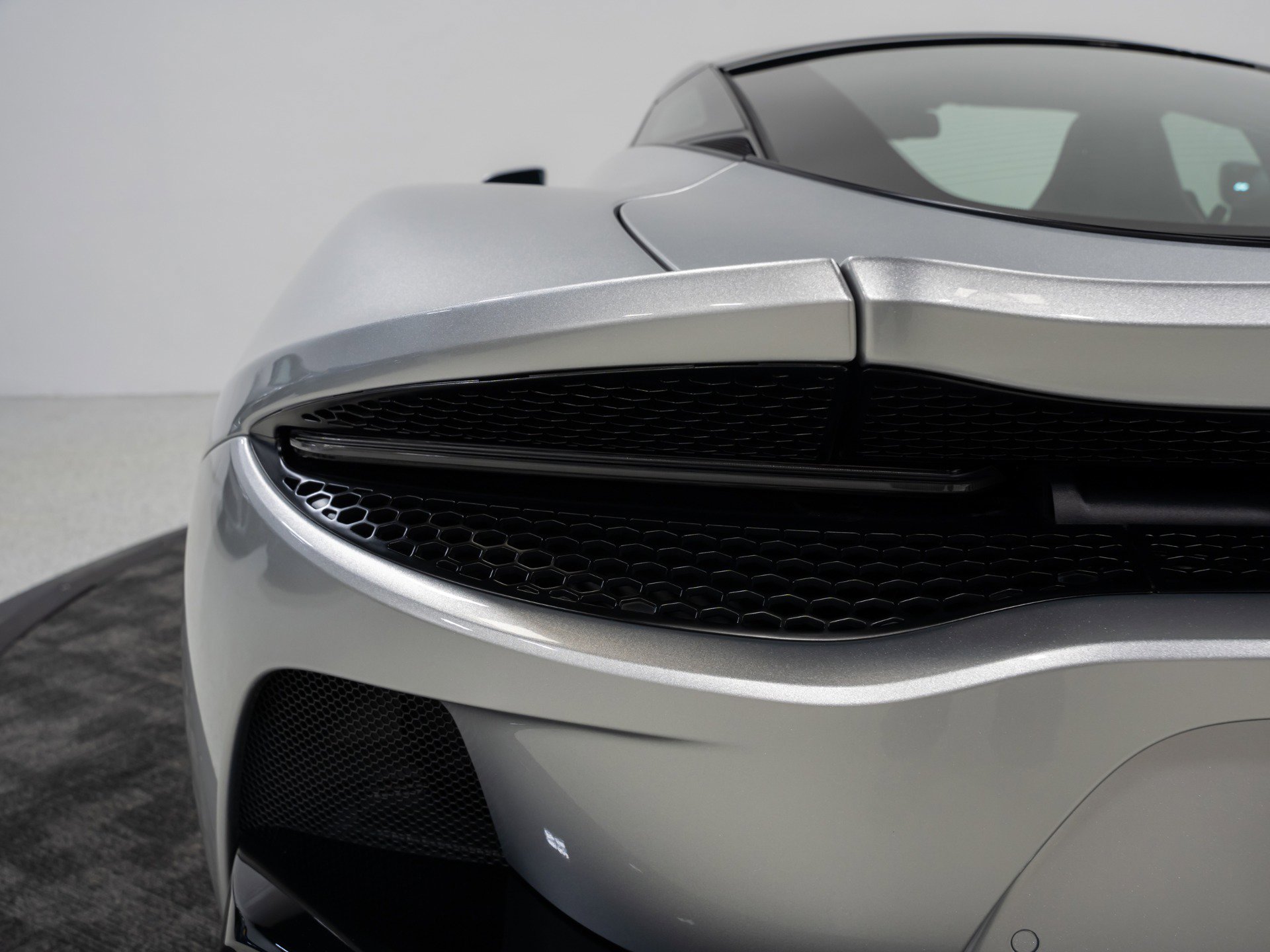 Used 2023 McLaren GT image 21