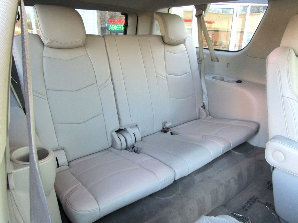 Used 2017 Cadillac Escalade ESV Luxury image 20