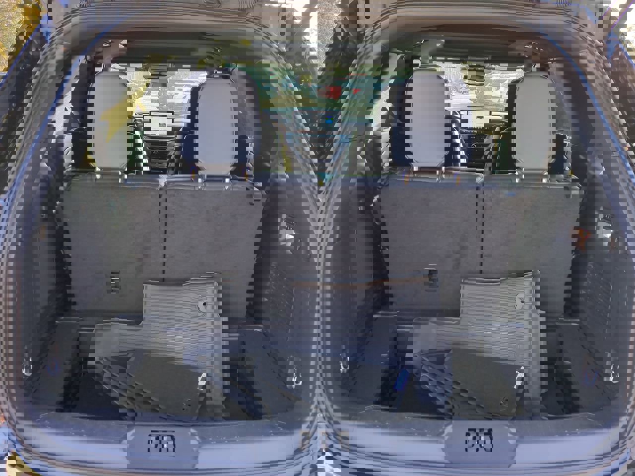 Used 2025 Ford Explorer ST image 13