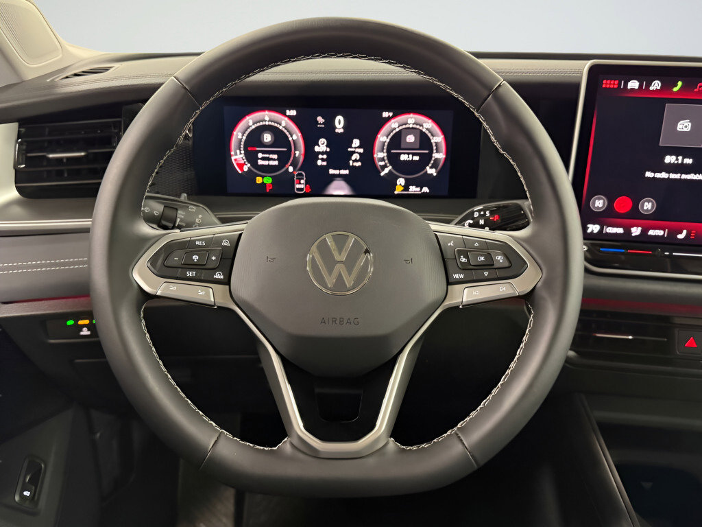 New 2026 Volkswagen Tiguan SE AWD/4WD image 12
