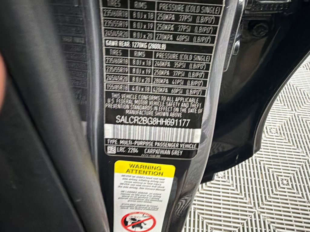 Used 2017 Land Rover Discovery Sport HSE AWD/4WD image 35