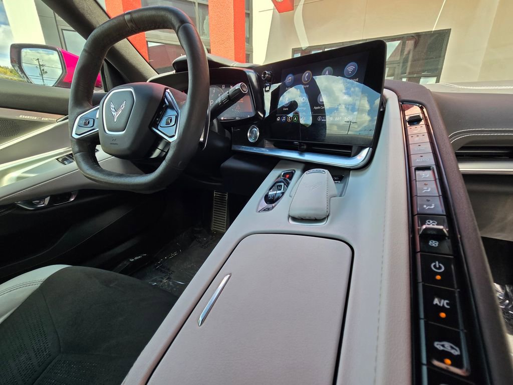 Used 2022 Chevrolet Corvette Stingray Preferred Cpe w/ Z51 Performance Package RWD image 26