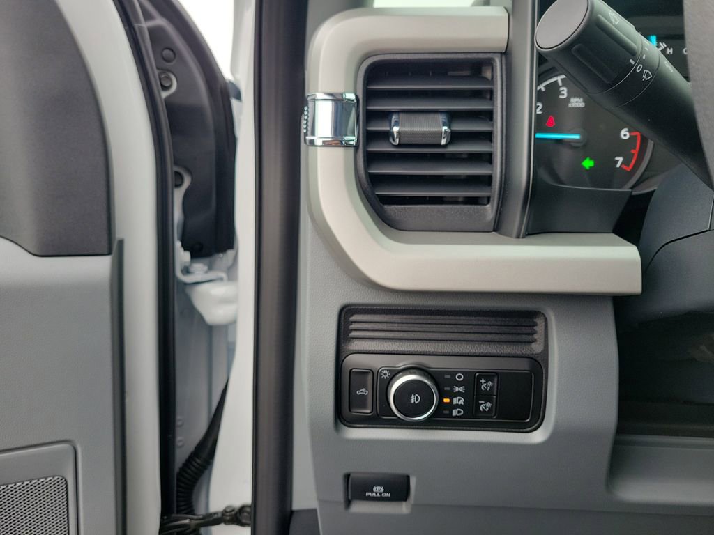 New 2026 Ford F250 XL w/ FX4 Off-Road Package image 21