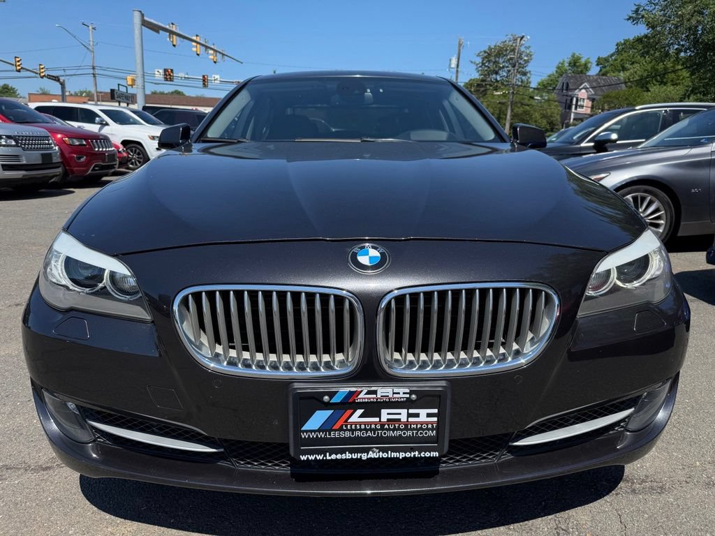 Used 2011 BMW 550i xDrive Sedan AWD/4WD image 6