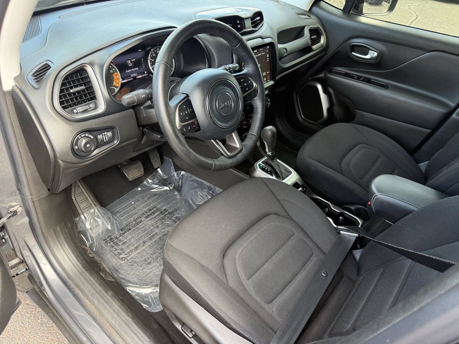 Used 2022 Jeep Renegade Latitude w/ Convenience Group AWD/4WD image 12