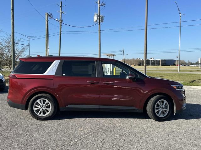 Used 2024 Kia Carnival LX image 5