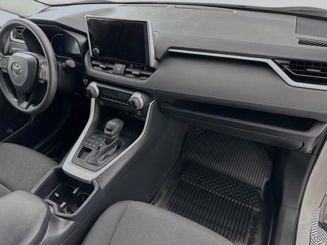 Certified 2025 Toyota RAV4 XLE image 26