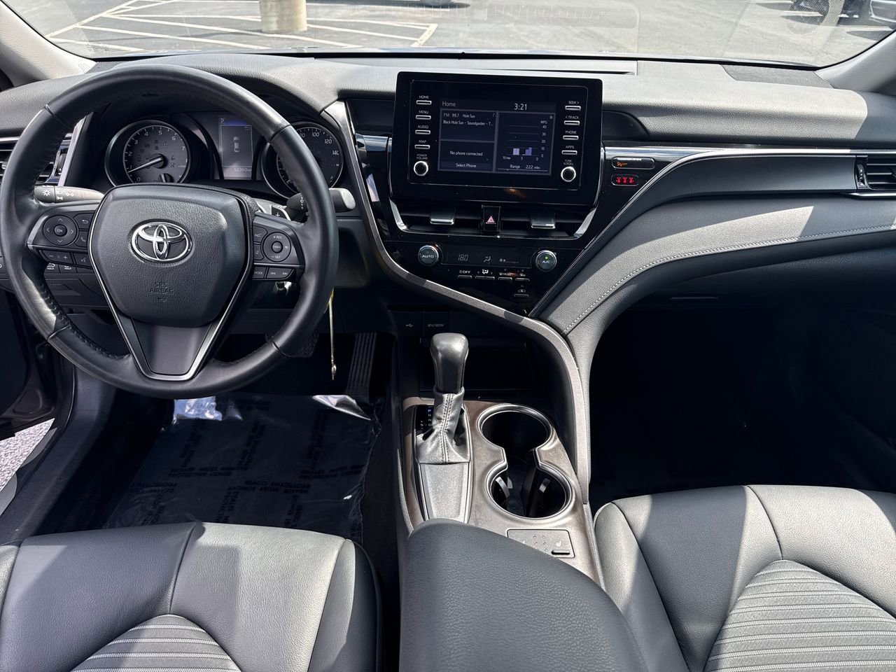 Used 2024 Toyota Camry SE FWD image 13