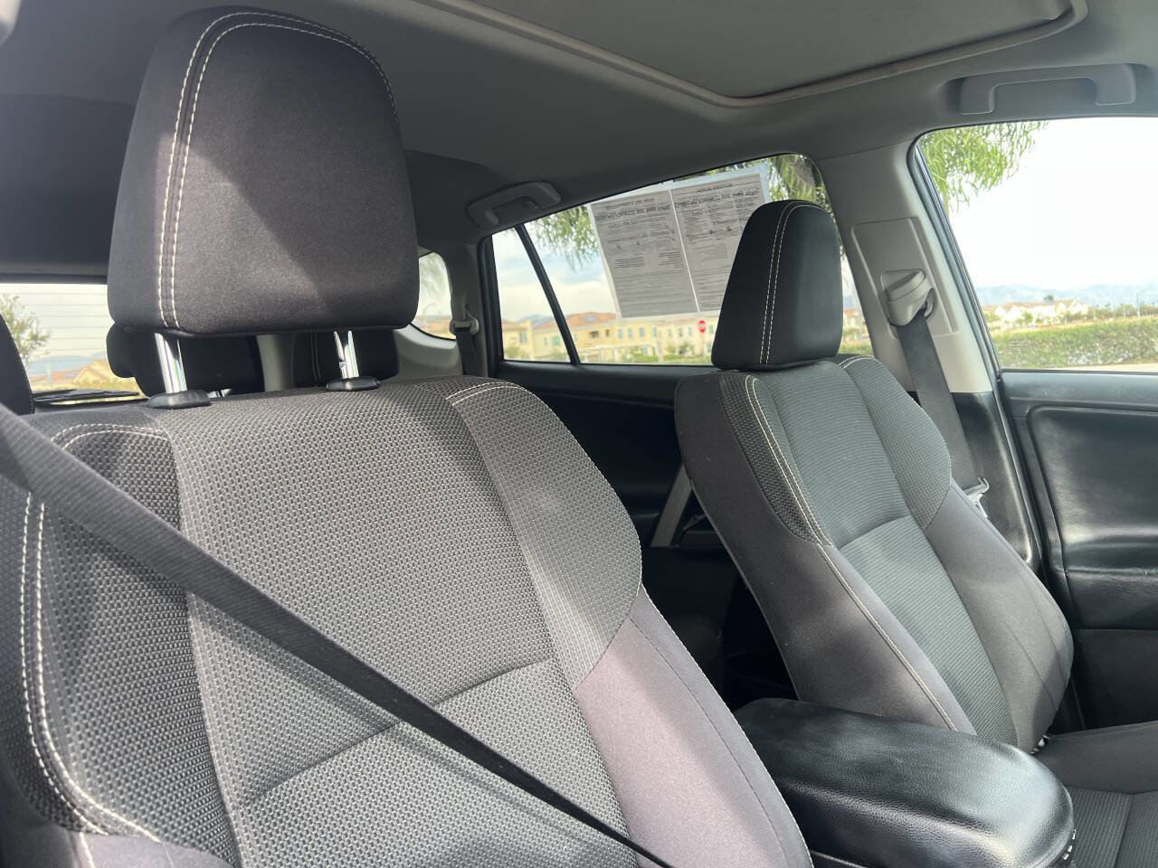 Used 2018 Toyota RAV4 XLE w/ Plus Extra Value Package image 9