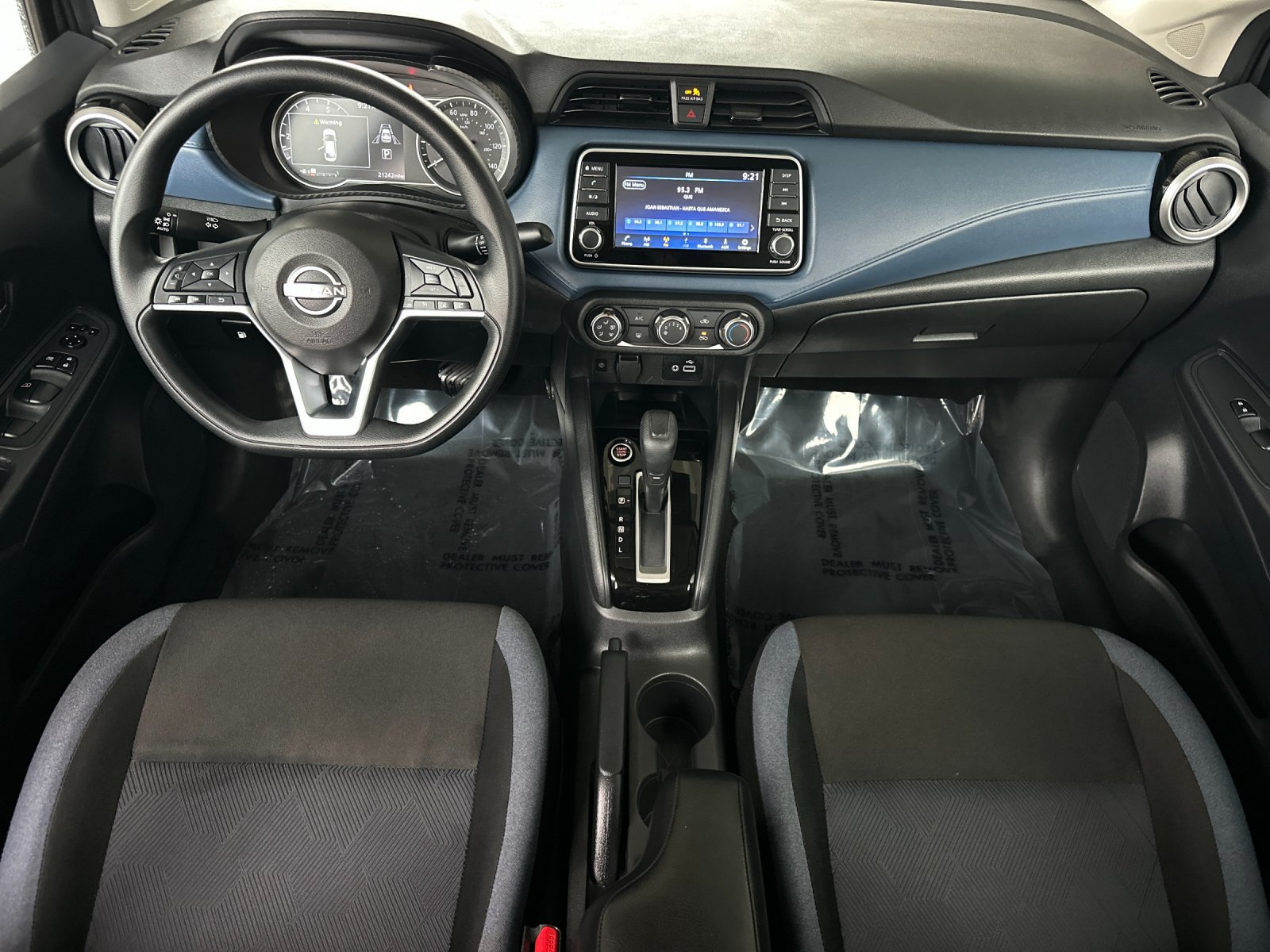 Used 2025 Nissan Versa SV FWD image 12